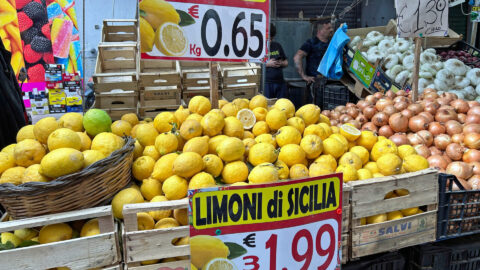 Auf dem Markt in Sizilien © Women Travel